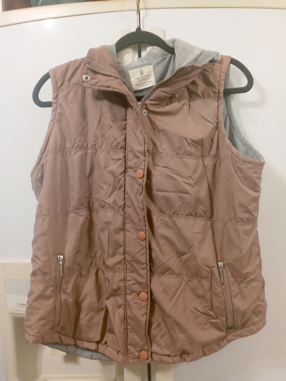 Women’s Quilted Hooded Vest in Mauve Pink - Lightweight Layering - Picture 2 of 6